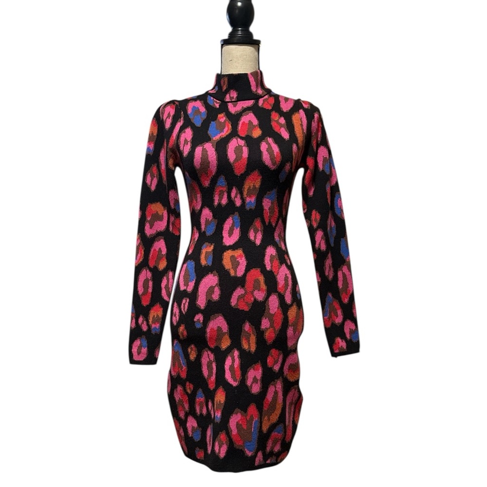 Farm Rio Iridescent Leopards Fitted Sweater Dress in Black Sz. XS Sz. X-Small - Picture 10 of 16